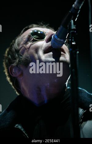 Liam Gallagher, chitarrista/vocale Oasis, suona dal vivo al Madison Square Garden di New York, NY, USA il 17 dicembre 2008. Foto di Aton Pak/ABACAPRESS.COM Foto Stock