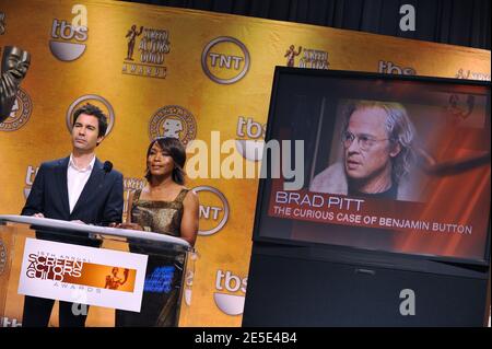 Angela Bassett e Eric McCormack partecipano alle 15 nomination annuali degli attori della Screen Guild (SAG) che si tengono presso il Pacific Design Center di Los Angeles, CA, USA il 18 dicembre 2008. Foto di Lionel Hahn/ABACAPRESS.COM Foto Stock