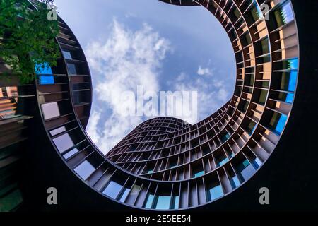 Axel Towers - cinque torri circolari si trovano vicino alla Stazione Centrale di fronte ai Giardini di Tivoli senza angoli retti a Copenhagen. Foto Stock