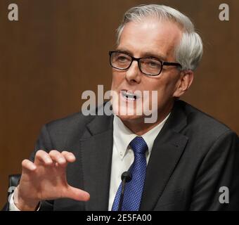 Washington, Stati Uniti. 28 Gennaio 2021. Denis McDonough, Segretario degli Affari dei Veterani nominato per il Presidente Joe Biden, testimonia durante la sua audizione di conferma della Commissione per gli Affari dei Veterani del Senato, a Capitol Hill, Washington, DC, mercoledì 27 gennaio 2021. Photo by Leigh Vogel/UPI Credit: UPI/Alamy Live News Foto Stock