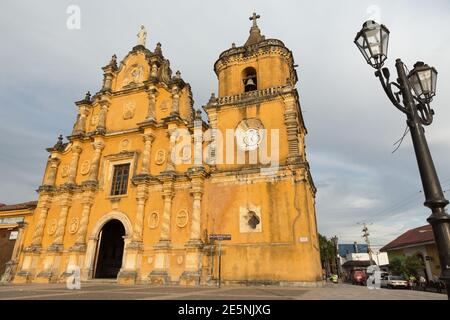 Iglesia de la Recoleccion: La Chiesa del ricordo fu costruita in stile messicano-barocco nel 1786. Foto Stock