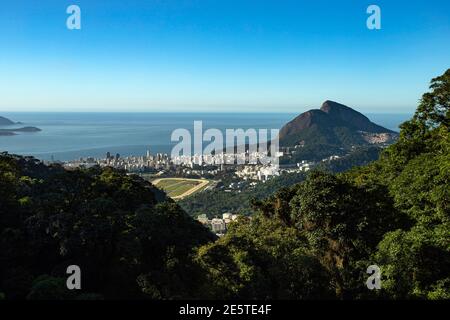 Vista sul quartiere di Leblon e sul jockey club di Rio de Janeiro. Brasile. Foto Stock