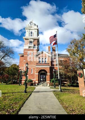 Il Gwinnett Historic Courthouse a Lawrenceville, West Cogan Street nella contea di Gwinnett, Georgia, luogo di noleggio per matrimoni, concerti, conferenze Foto Stock