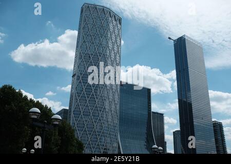 LONDRA - 22 LUGLIO 2020: Una vista panoramica della nuova torre residenziale Terranova, One and Five Bank Street. Foto Stock