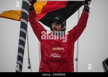 Boris Herrmann (ger), 4°, navigazione sull'Imoca SeaExplorer - Yacht Club de Monaco durante l'arrivo del 2020-2021 VendÃ& x83; Â©e Globe dopo 80 giorni, 14 ore, 59 minuti e 45 secondi, 9° edizione della gara senza sosta per la gara mondiale di yacht, il 27 gennaio 2021 a Les Sables-d'Olonne, Francia - Foto Martin KeruzorÃ& Â© x83; / DPPI / LiveMedia Foto Stock