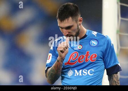 L'attaccante italiano del SSC Napoli Matteo Politano festeggia dopo aver segnato un gol durante la partita di calcio della Coppa Italia SSC Napoli Spezia. Napoli ha vinto 4-2. Foto Stock