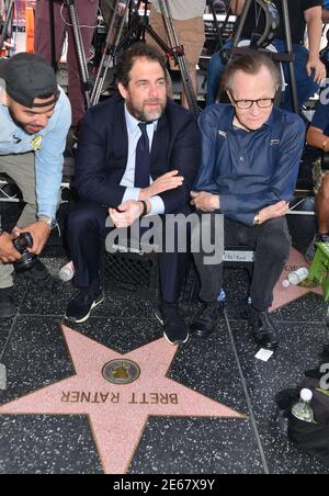Los Angeles, Stati Uniti. 26 Apr 2017. Brett Radner e Larry King Credit: Tsuni/USA/Alamy Live News Foto Stock