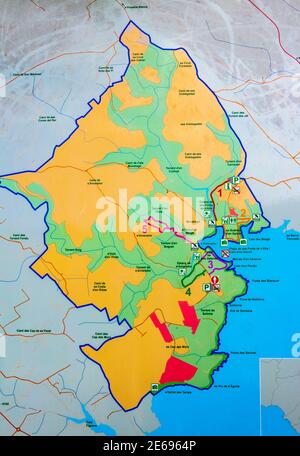 Mappa colorata del Parc Natural de Mondragó Cala Mondrago Samarador Mallorca. Foto Stock