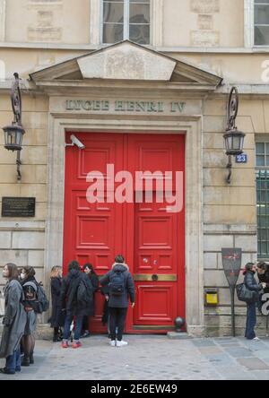 CHAMPAGNE SOCIALISTI A PARIGI Foto Stock