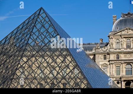 Il vecchio edificio della città Foto Stock