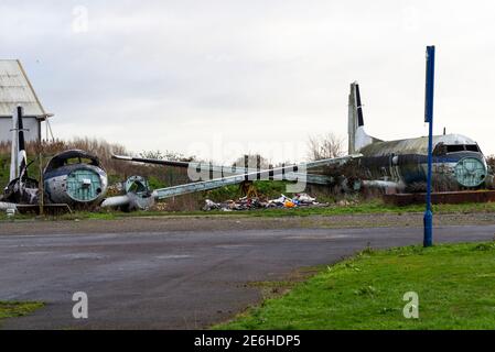Southend on Sea, Essex, Regno Unito. 29 gennaio 2021. Lo Skylark Hotel, adiacente all'aeroporto di Londra Southend, ha acquistato due aerei della Royal Australian Air Force Hawker Siddeley HS 748 che erano stati immagazzinati in aeroporto dal 2005, uno per essere utilizzati come ristorante e l'altro per essere resi disponibili come luogo di matrimonio, anche se questi piani non hanno raggiunto la loro realizzazione. In tarda notte VH-AMQ è stato distrutto da un incendio. Fu costruito nel 1968 e esposto al Farnborough Air Show di quell'anno prima della consegna al RAAF. È stato ritirato dall'uso nel 2004 e restituito al Regno Unito Foto Stock