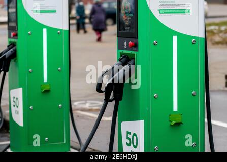 Stazioni elettriche, stazioni per veicoli elettrici 50 kw, stazioni di rifornimento elettriche, stazioni di ricarica per veicoli elettrici Foto Stock