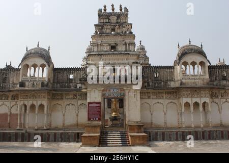 Tempio Rangji, un tempio in stile indiano del sud, dedicato al Dio indù Vishnu e uno dei famosi templi di Pushkar, Rajasthan, India. Foto Stock