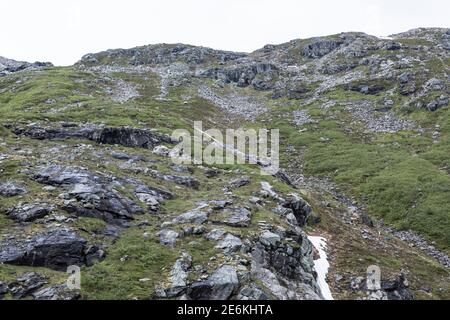 Terreno roccioso al passo di montagna Trollstigen in Norvegia Foto Stock