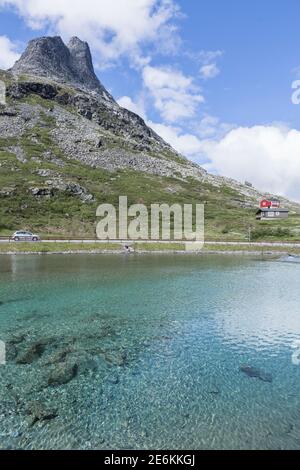 Bacino idrico presso il Centro visite Trollstigen in Norvegia Foto Stock