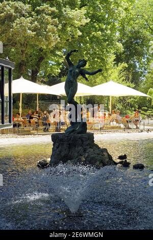 Francia, Vaucluse, Avignone, Rocher des Doms giardino, snack bar Foto Stock