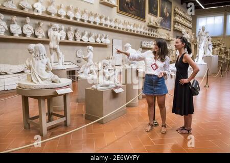 Italia, Toscana, Firenze, centro storico patrimonio dell'umanità dell'UNESCO, Galleria dell'Accademia Foto Stock