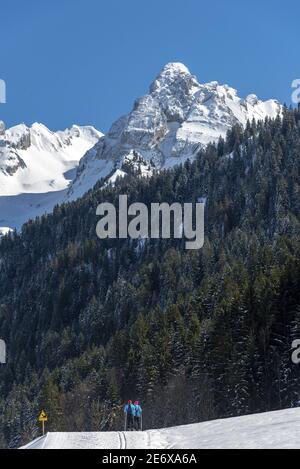 Francia, alta Savoia (74), le Grand Bornand, la valle di Bouchet e il comprensorio sciistico nordico Foto Stock