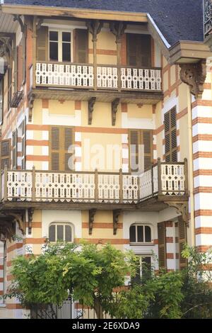 Francia, Allier, Vichy, rue Alquie, casa dalla fine del 19 ° secolo Foto Stock