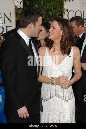 Ben Affleck e Jennifer Garner si posano sul tappeto rosso del 64° Golden Globe Awards che si tiene all'hotel Beverly Hilton di Los Angeles, CA, USA il 15 gennaio. 2007. Foto di Lionel Hahn/MCT/ABACAPRESS.COM Foto Stock