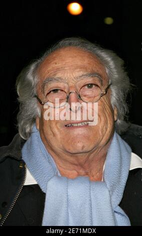 Il regista francese Georges Lautner arriva in anteprima alla commedia 'sur la route de Madison' con Alain Delon e Mireille Darc al teatro Marigny di Parigi, Francia, il 29 gennaio 2007. Foto di Denis Guignebourg/ABACAPRESS.COM Foto Stock