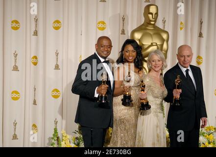 Forest Whitaker, vincitore del premio "The Last King of Scotland", Jennifer Hudson, vincitore del premio "Best Actress in a supporting role" per "Dreamgirls", Helen Mirren, vincitore del premio "Best Actress in a leading role for "The Queen" e Alan Arkin, Miglior attore in un ruolo di supporto per 'Little Miss Sunshine' nella sala stampa del 79° Academy Awards tenutosi presso il Kodak Theatre su Hollywood Boulevard a Los Angeles, CA, USA il 25 febbraio 2007. Foto di Hahn-Khayat-Douliery/ABACAPRESS.COM Foto Stock