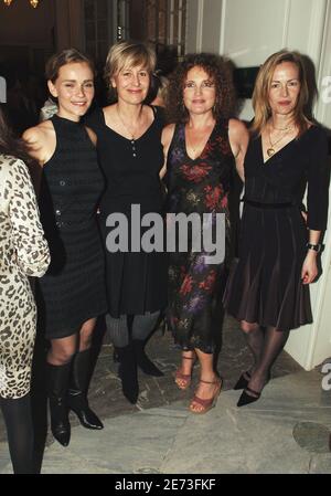 Claire Borotra, Annie Lemoine, Valerie Mairesse e Gabrielle Lazure partecipano alla sesta "famosa cena delle donne" (le diner des femmes celebres) che si tiene presso l'Hotel du Grand Palais, a Biarritz, Francia, il 5 marzo 2007. Foto di Jeremy Charriau/ABACAPRESS.COM Foto Stock