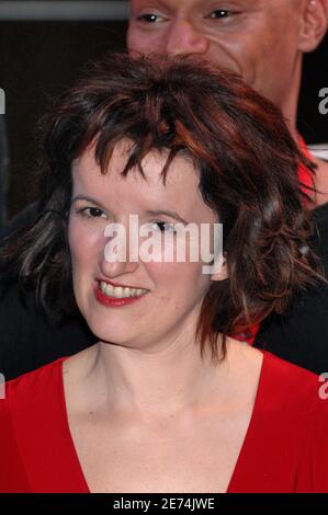 Il comico Anne Roumanoff, esecutore del festival dell'umorismo 'Paris Fait sa Comedie', propone per le foto durante una fotocellula tenuta nella sala concerti Olympia la notte di apertura, a Parigi, in Francia, il 28 marzo 2007. Foto di Nicolas Khayat/ABACAPRESS.COM Foto Stock