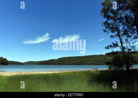 Una vista del Lago Smiths a Tarbuck Bay, NSW Foto Stock