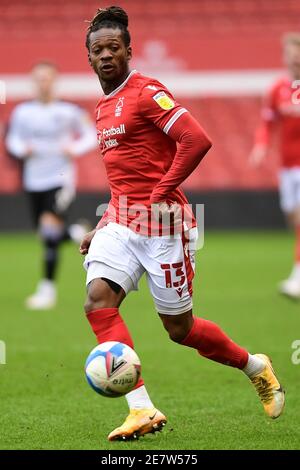 NOTTINGHAM, INGHILTERRA. 30 GENNAIO Gaetan Bong (13) di Nottingham Forest in azione durante lo Sky Bet Championship match tra Nottingham Forest e Barnsley al City Ground di Nottingham sabato 30 gennaio 2021. (Credit: Jon Hobley | MI News) Credit: MI News & Sport /Alamy Live News Foto Stock