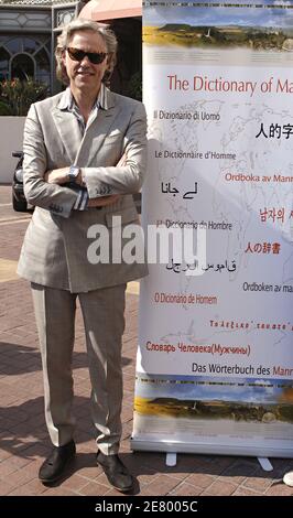 Bob Geldof propone una fotocellula durante il festival televisivo MIP a Cannes, Costa Azzurra, Francia, il 17 aprile 2007. Foto di Giancarlo Gorassini/ABACAPRESS.COM Foto Stock