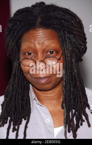 Whoopi Goldberg partecipa alla proiezione dell'Academy of Motion Picture Arts and Sciences "Monday Nights with Oscar" del 1985 miglior candidato all'immagine, "The Color Purple", presso l'Academy Theatre di New York City, NY, USA, il 16 aprile 2007. Foto di Gerald Holubowicz/ABACAPRESS.COM Foto Stock