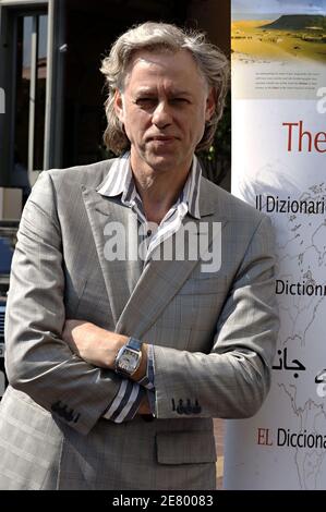 Bob Geldof propone una fotocellula durante il festival televisivo MIP a Cannes, Costa Azzurra, Francia, il 17 aprile 2007. Foto di Giancarlo Gorassini/ABACAPRESS.COM Foto Stock