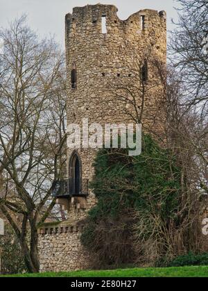 Torre medievale della fortezza Rüsselsheim Foto Stock