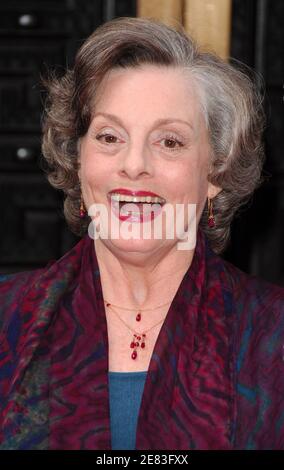 L'attrice Dana Ivey partecipa al sessantunesimo Tony Awards che si tiene alla radio City Music Hall domenica 10 giugno 2007 a New York City, USA. Foto di Gregorio Binuya/ABACAUSA.COM (nella foto: Dana Ivey) Foto Stock