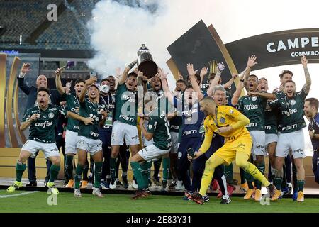 Stadio Maracana, Rio de Janeiro, Brasile. 30 gennaio 2021. Libertadores Cup, finale, Palmeiras contro Santos; i giocatori di Palmeiras festeggiano la loro vittoria finale dopo la partita Credit: Action Plus Sports/Alamy Live News Foto Stock