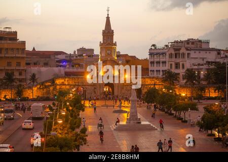 La porta principale della colonia spagnola murata vecchia città di Cartegena, Colombia Foto Stock