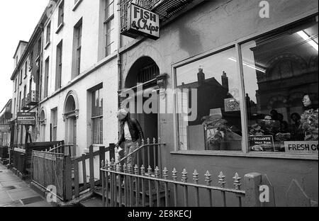 Il quartiere interno della città di Toxteh Liverpool 8. Immagini riprese per la copertina 4 dell'album The Real Thing della British Soul Band, a partire da 8 nel 1977 Foto Stock