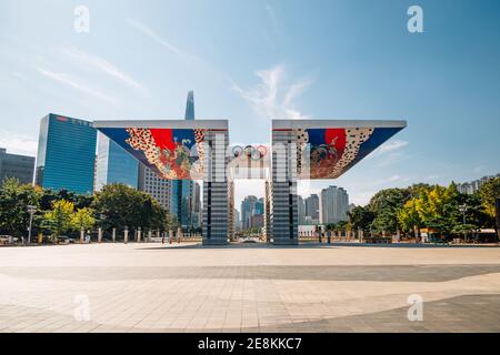 Seoul, Corea - 6 ottobre 2020 : Parco Olimpico porta Mondiale della Pace Foto Stock