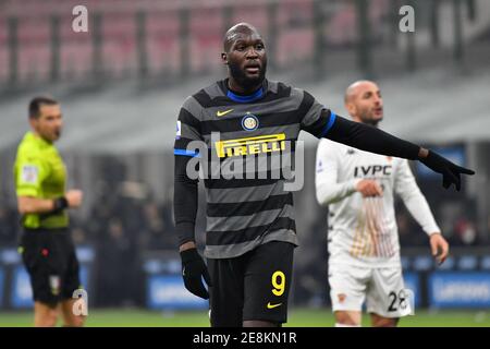 Milano, Italia. 30 gennaio 2021. Romelu Lukaku (9) di Inter Milan ha visto nella serie UNA partita tra Inter Milan e Benevento a Giuseppe Meazza di Milano. (Foto: Gonzales Photo - Tommaso Fimiano). Foto Stock