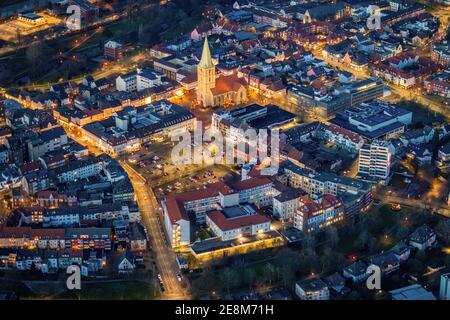 Vista aerea, Santa-Monica-Platz, parcheggio, centro città con mercato e la chiesa di San Paolo, St. Marien-Hospital Hamm gemma. GmbH Klinik für Gefäßchi Foto Stock