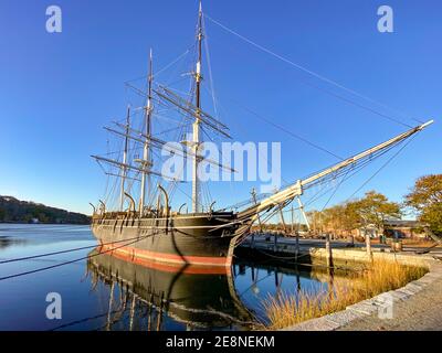 Mystic, Connecticut - 30 ottobre 2020: Mystic Seaport, all'aperto ricreato villaggio del 19 ° secolo e museo marittimo educativo a Mystic, Connecticut. Foto Stock