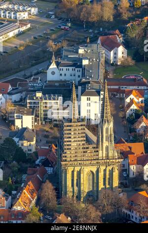 Vista aerea, città vecchia, Chiesa di evang. Sankt Maria zur Wiese, ristrutturazione, Soest, Soester Börde, Nord Reno-Westfalia, Germania, luogo di culto, DE, e Foto Stock