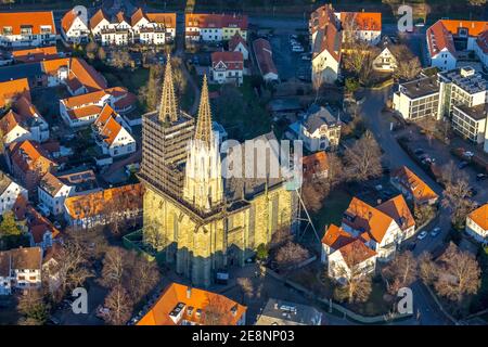 Vista aerea, città vecchia, Chiesa di evang. Sankt Maria zur Wiese, ristrutturazione, Soest, Soester Börde, Nord Reno-Westfalia, Germania, luogo di culto, DE, e Foto Stock