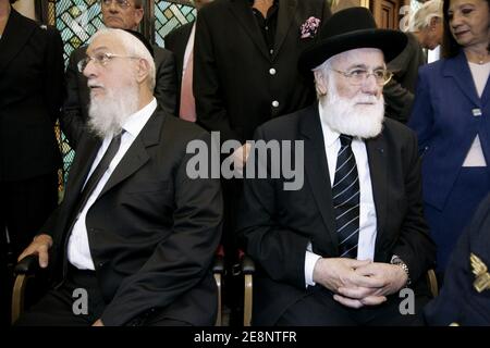 Rabbino di Parigi, David Messas e capo rabbino di Francia, Joseph Sitruk, partecipano a Rosh Hashana, la celebrazione ebraica del nuovo anno a Parigi, Francia, il 4 settembre 2007. Foto di Thibault Camus/ABACAPRESS.COM Foto Stock