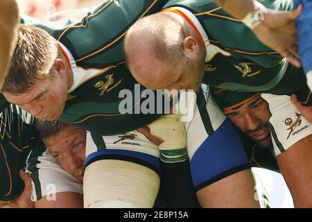 John Smit e OS Du Randt del Sud Africa sulla mischia durante la partita della Coppa del mondo di rugby IRB Pool A - Sud Africa contro Samoa al Parc des Princes, a Parigi, Francia, il 9 settembre 2007. Il Sudafrica ha vinto 59-7. Foto piscina Rugby 2007/Cameleon/ABACAPRESS.COM Foto Stock