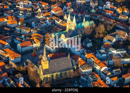 Vista aerea, Città Vecchia, Basilica della Visitazione della Vergine Maria, Walburgisstraße, Vecchia chiesa di pellegrinaggio, ristrutturazione del monastero francescano, catoli Foto Stock