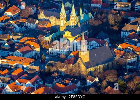 Vista aerea, Città Vecchia, Basilica della Visitazione della Vergine Maria, Walburgisstraße, Vecchia chiesa di pellegrinaggio, ristrutturazione del monastero francescano, catoli Foto Stock