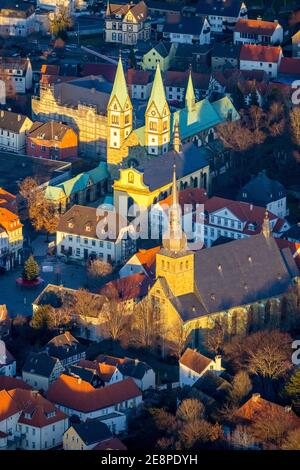 Vista aerea, Città Vecchia, Basilica della Visitazione della Vergine Maria, Walburgisstraße, Vecchia chiesa di pellegrinaggio, ristrutturazione del monastero francescano, catoli Foto Stock