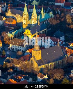 Vista aerea, Città Vecchia, Basilica della Visitazione della Vergine Maria, Walburgisstraße, Vecchia chiesa di pellegrinaggio, ristrutturazione del monastero francescano, catoli Foto Stock